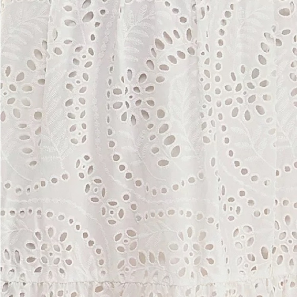 SENI & CADE' Off-The-Shoulder Eyelet Maxi Dress -Size Medium - Picture 10 of 12